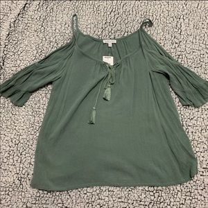 XS Patrons of Peace top